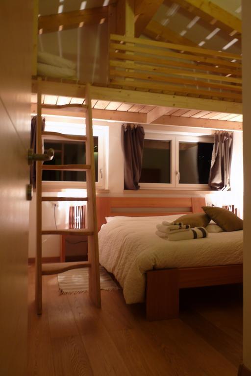 B&B Casa Sul Lago - Appartamenti Calceranica al Lago Room photo
