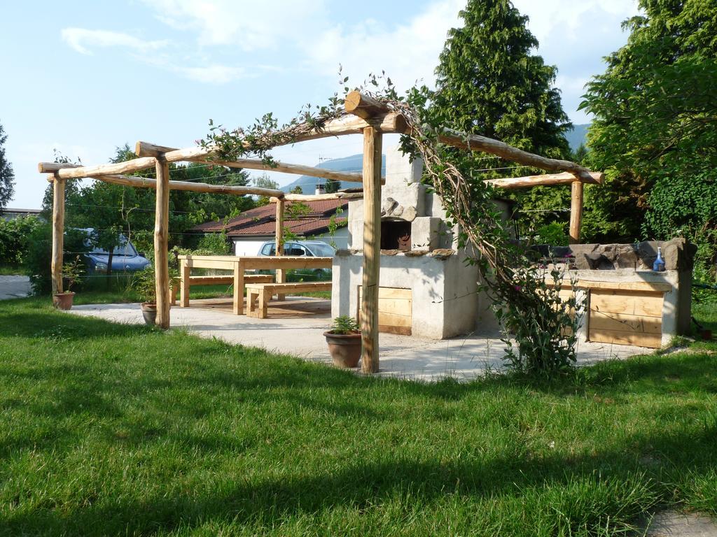 B&B Casa Sul Lago - Appartamenti Calceranica al Lago Exterior photo
