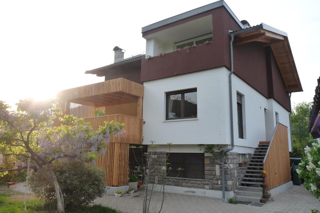 B&B Casa Sul Lago - Appartamenti Calceranica al Lago Exterior photo